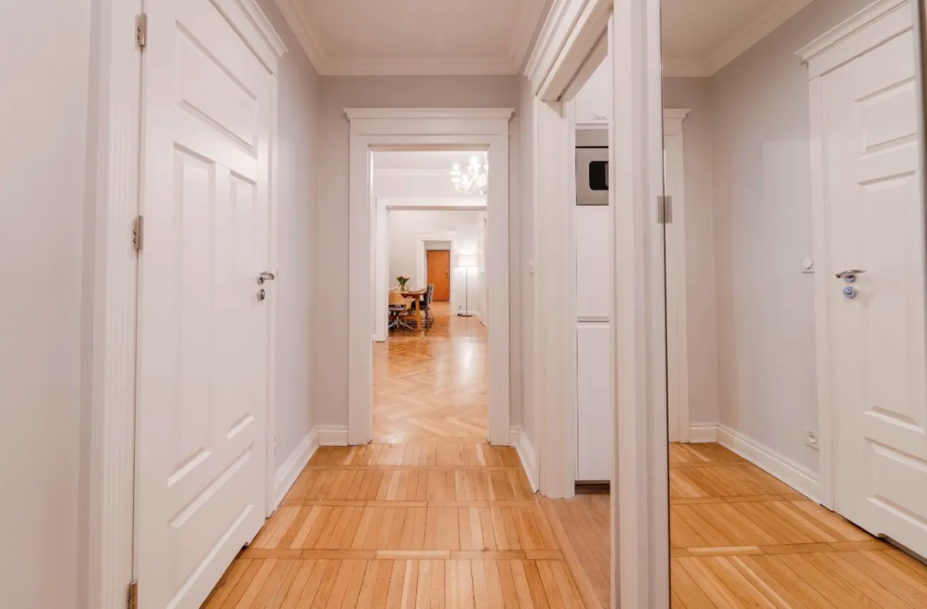 swidnicka-8a-korytarz2