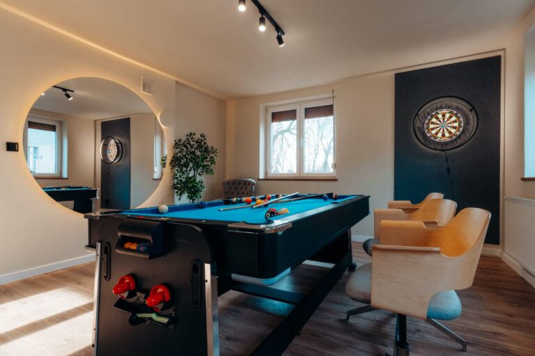 terenowa 22 - party house - bilard