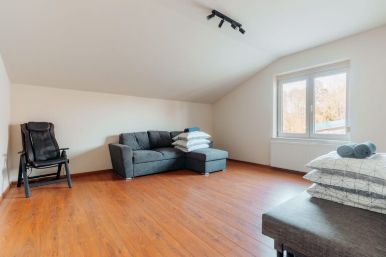 terenowa 22 - party house - pokoj4