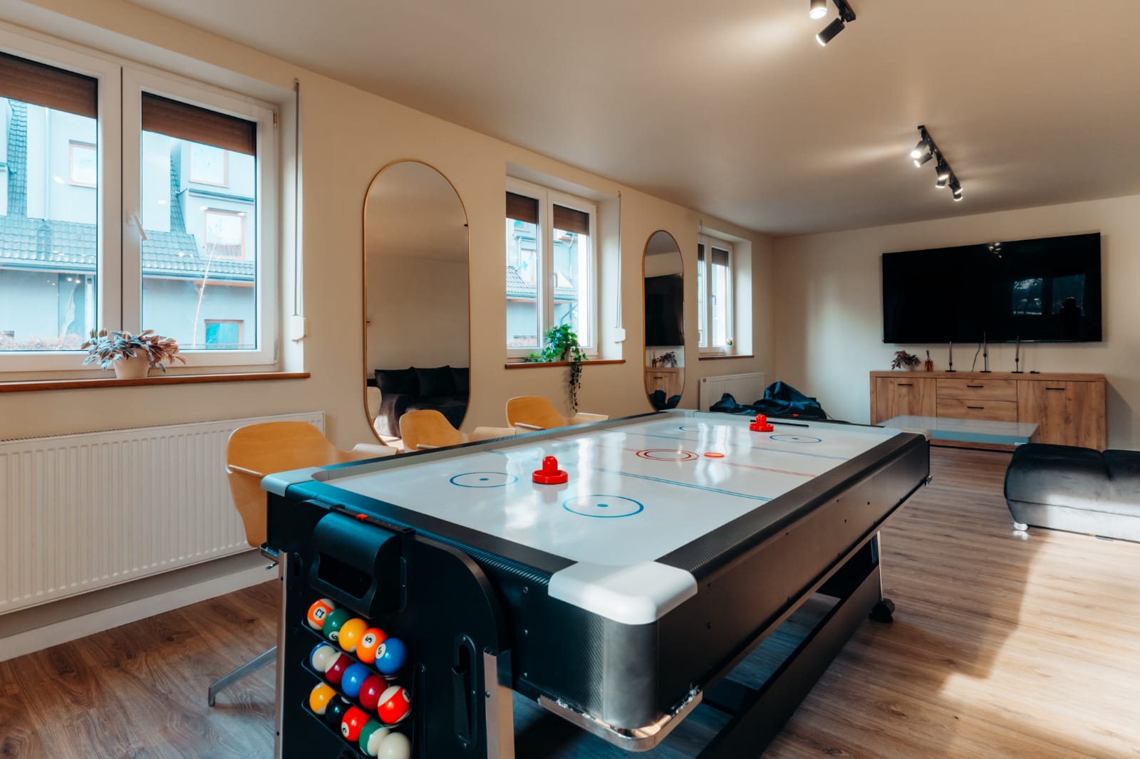 terenowa 22 - party house - salon2