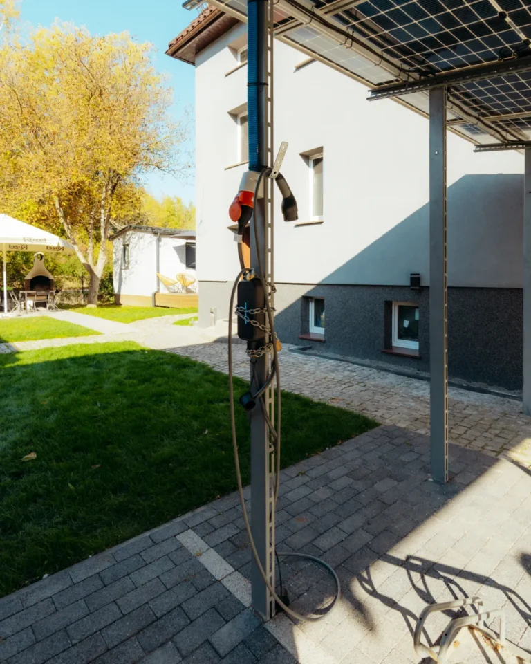 terenowa-24-domki-ladowarka2