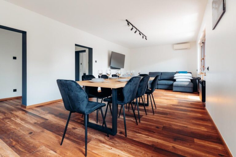 terenowa 24 nr 2 - salon3